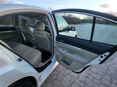 2011 Subaru Legacy 2.5i Premium - Photo 20 - Midlothian, IL 60445