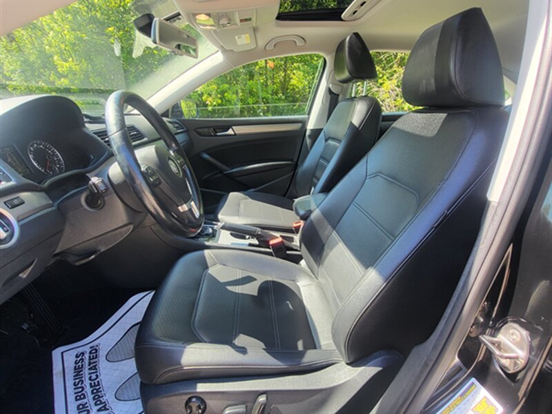 2014 Volkswagen Passat 1.8T SE - Photo 17 - Midlothian, IL 60445