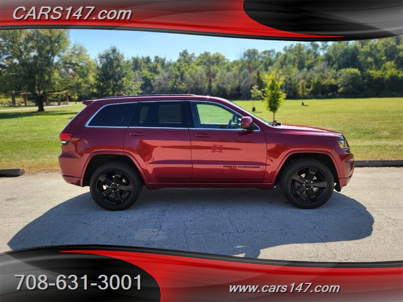 2015 Jeep Grand Cherokee Altitude photo 4