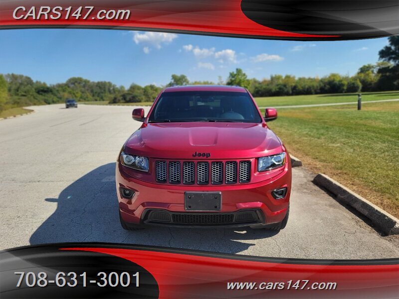 2015 Jeep Grand Cherokee Altitude photo 2