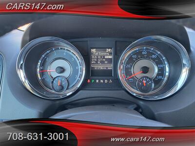 2016 Chrysler Town and Country Touring-L   - Photo 19 - Midlothian, IL 60445