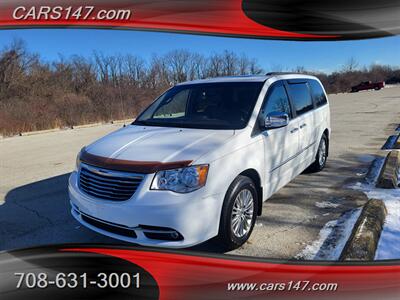 2016 Chrysler Town and Country Touring-L   - Photo 1 - Midlothian, IL 60445