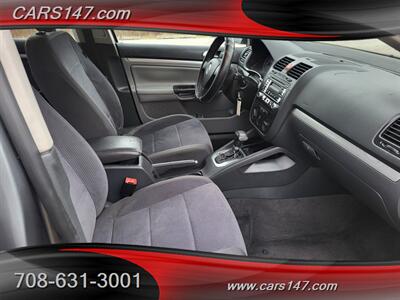 2006 Volkswagen Jetta Value Edition   - Photo 12 - Midlothian, IL 60445