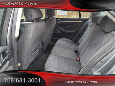 2006 Volkswagen Jetta Value Edition   - Photo 14 - Midlothian, IL 60445