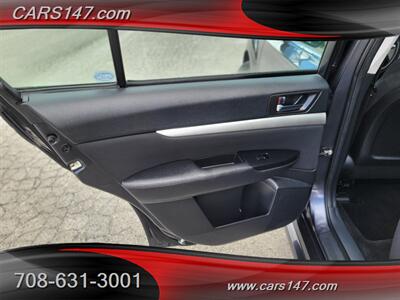 2011 Subaru Legacy 2.5i Premium   - Photo 13 - Midlothian, IL 60445