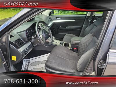 2011 Subaru Legacy 2.5i Premium   - Photo 10 - Midlothian, IL 60445