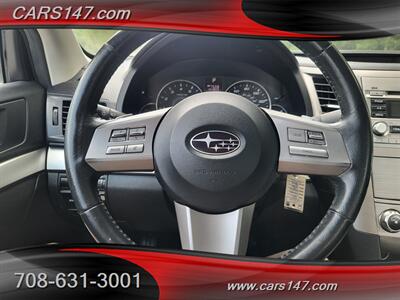 2011 Subaru Legacy 2.5i Premium   - Photo 19 - Midlothian, IL 60445