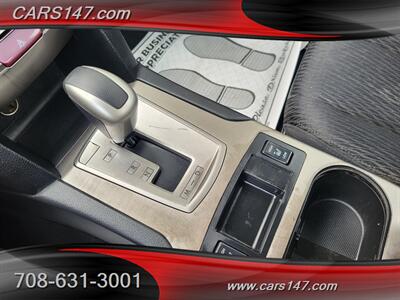 2011 Subaru Legacy 2.5i Premium   - Photo 21 - Midlothian, IL 60445