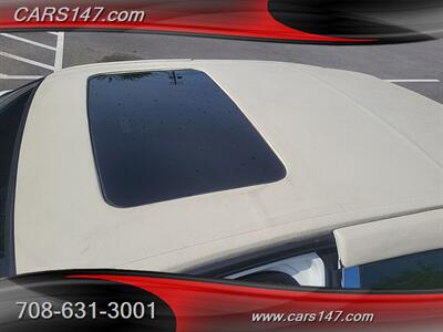 2006 Lincoln Town Car Signature Limited   - Photo 11 - Midlothian, IL 60445