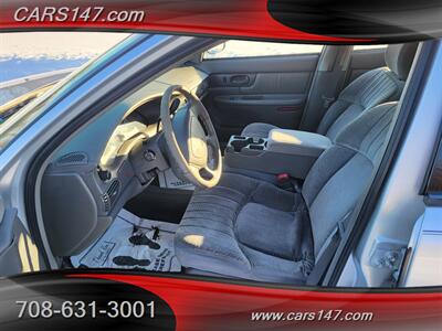 2001 Buick Century Custom   - Photo 11 - Midlothian, IL 60445