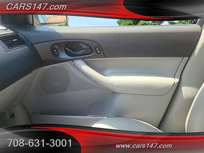 2007 Ford Focus ZXW SE   - Photo 18 - Midlothian, IL 60445
