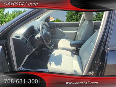 2007 Ford Focus ZXW SE   - Photo 9 - Midlothian, IL 60445