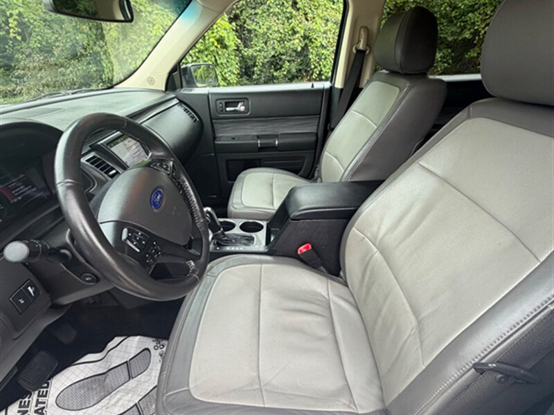 2017 Ford Flex SEL - Photo 18 - Midlothian, IL 60445