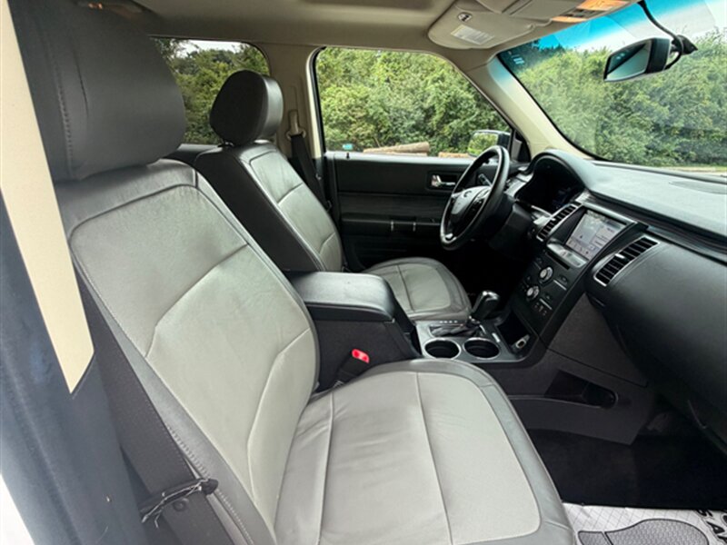 2017 Ford Flex SEL - Photo 19 - Midlothian, IL 60445