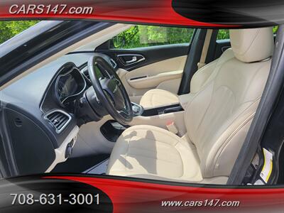 2015 Chrysler 200 C - Photo 17 - Midlothian, IL 60445