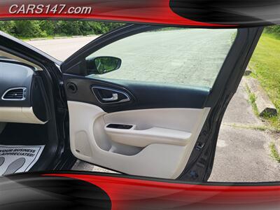 2015 Chrysler 200 C - Photo 28 - Midlothian, IL 60445