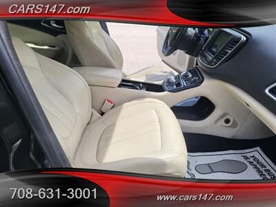 2015 Chrysler 200 C - Photo 18 - Midlothian, IL 60445