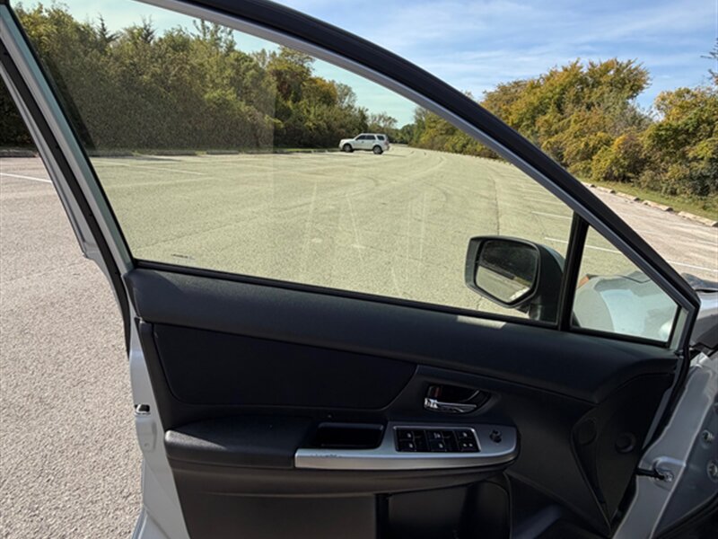 2016 Subaru Impreza 2.0i Premium - Photo 21 - Midlothian, IL 60445