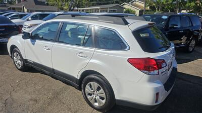2012 Subaru Outback 2.5i   - Photo 3 - Lakeport, CA 95453-5619