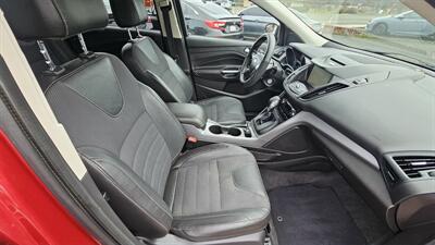 2014 Ford Escape SE   - Photo 5 - Lakeport, CA 95453-5619