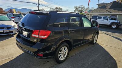 2017 Dodge Journey SXT - Photo 2 - Lakeport, CA 95453-5619