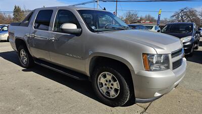 2007 Chevrolet Avalanche LT 1500   - Photo 2 - Lakeport, CA 95453-5619