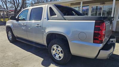 2007 Chevrolet Avalanche LT 1500   - Photo 4 - Lakeport, CA 95453-5619