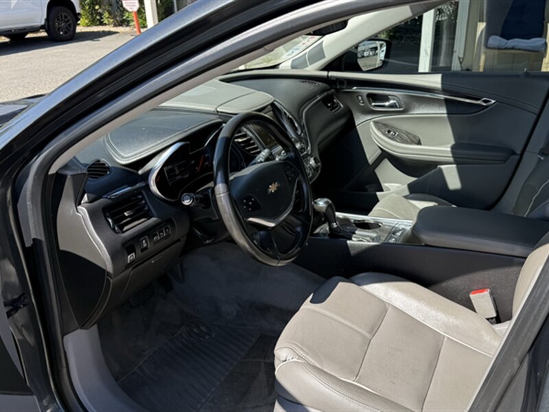 2015 Chevrolet Impala LTZ - Photo 7 - Lakeport, CA 95453-5619