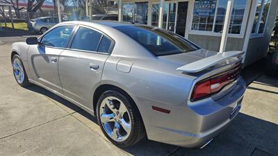 2011 Dodge Charger R/T Plus   - Photo 4 - Lakeport, CA 95453-5619