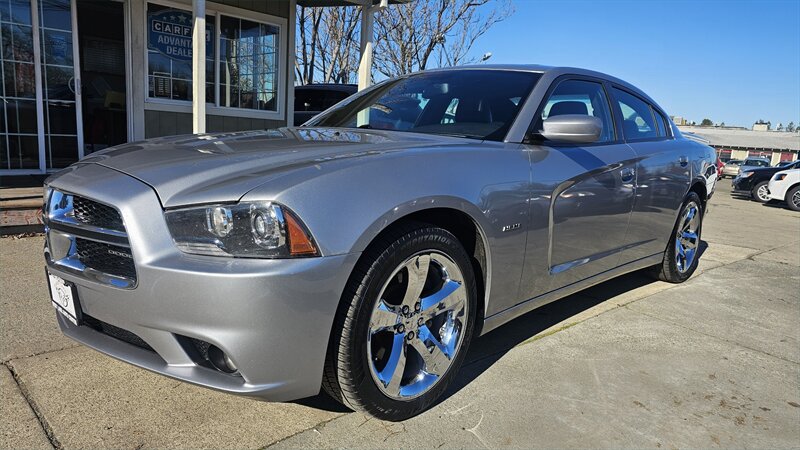2011 Dodge Charger R/T Plus   - Photo 1 - Lakeport, CA 95453-5619