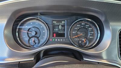 2011 Dodge Charger R/T Plus   - Photo 9 - Lakeport, CA 95453-5619