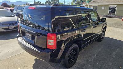 2013 Jeep Patriot Sport   - Photo 3 - Lakeport, CA 95453-5619