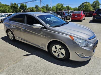 2012 Hyundai Sonata Hybrid   - Photo 2 - Lakeport, CA 95453-5619