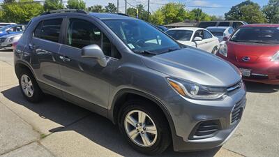 2019 Chevrolet Trax LT   - Photo 2 - Lakeport, CA 95453-5619