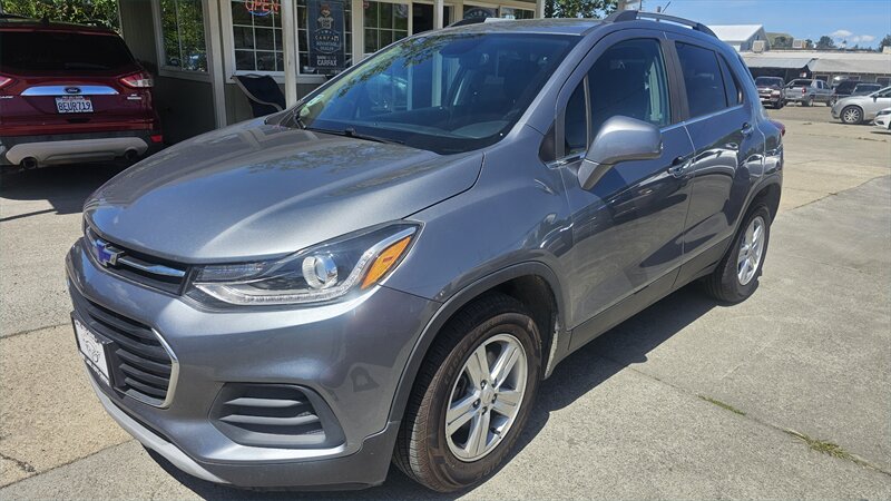 2019 Chevrolet Trax LT   - Photo 1 - Lakeport, CA 95453-5619