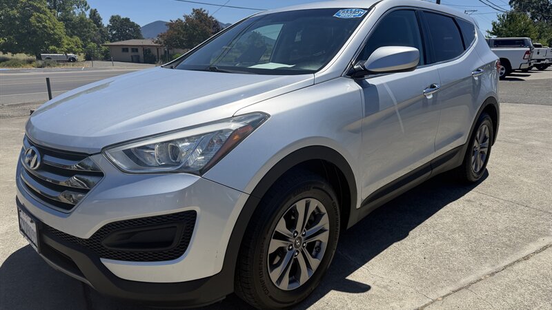 2016 Hyundai SANTA FE Sport 2.4L   - Photo 1 - Lakeport, CA 95453-5619