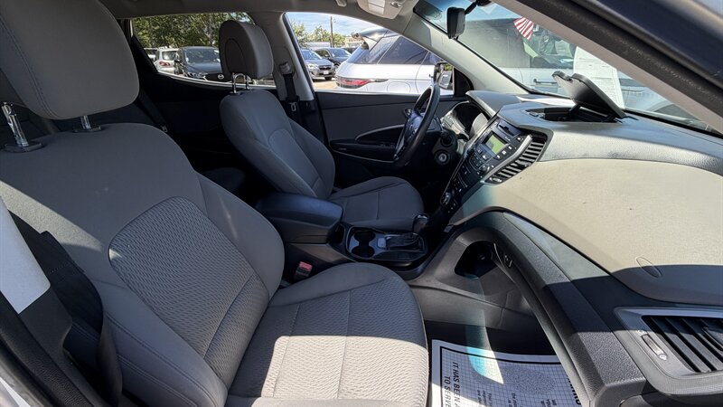 2016 Hyundai SANTA FE Sport 2.4L - Photo 14 - Lakeport, CA 95453-5619