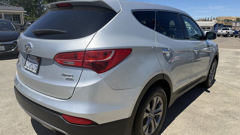 2016 Hyundai SANTA FE Sport 2.4L - Photo 4 - Lakeport, CA 95453-5619
