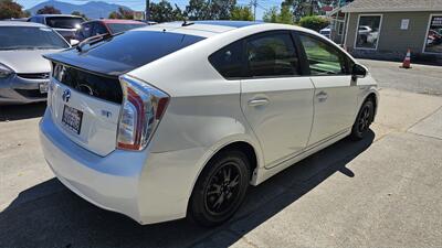 2012 Toyota Prius III - w/SOLAR PANELS   - Photo 3 - Lakeport, CA 95453-5619