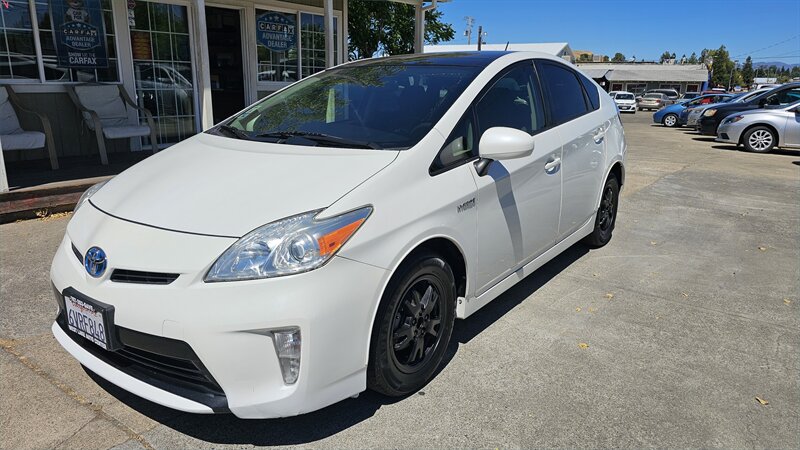 2012 Toyota Prius III - w/SOLAR PANELS - Photo 1 - Lakeport, CA 95453-5619