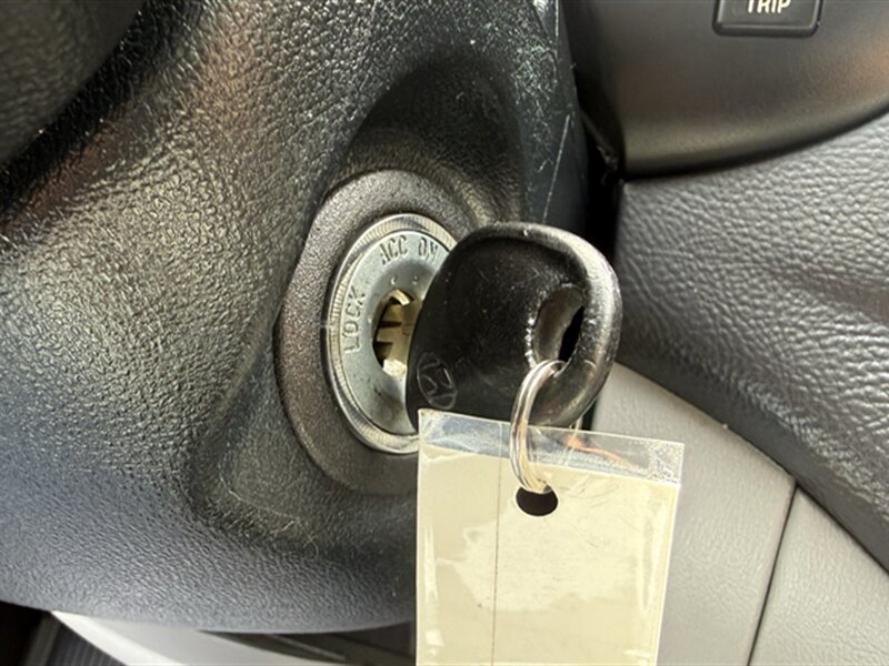 2010 Hyundai ELANTRA Blue - Photo 12 - Lakeport, CA 95453-5619