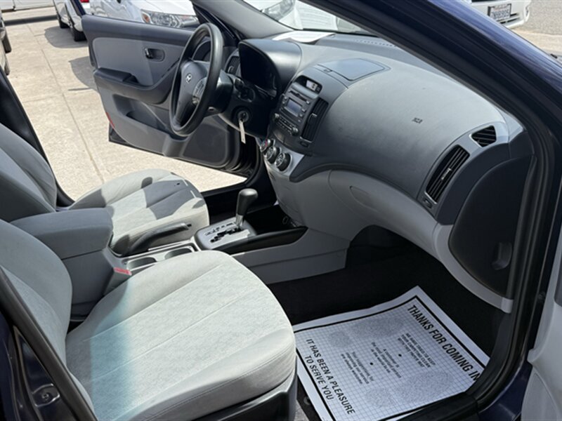 2010 Hyundai ELANTRA Blue - Photo 18 - Lakeport, CA 95453-5619