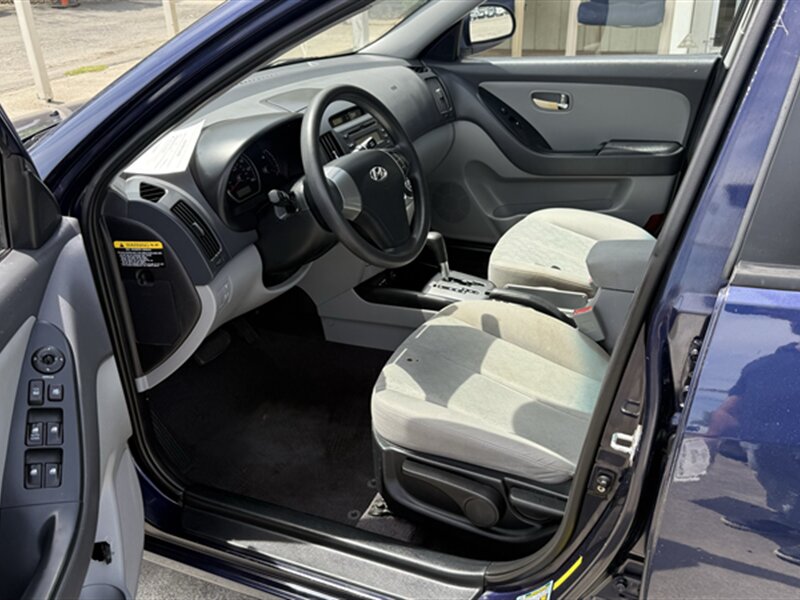 2010 Hyundai ELANTRA Blue - Photo 6 - Lakeport, CA 95453-5619