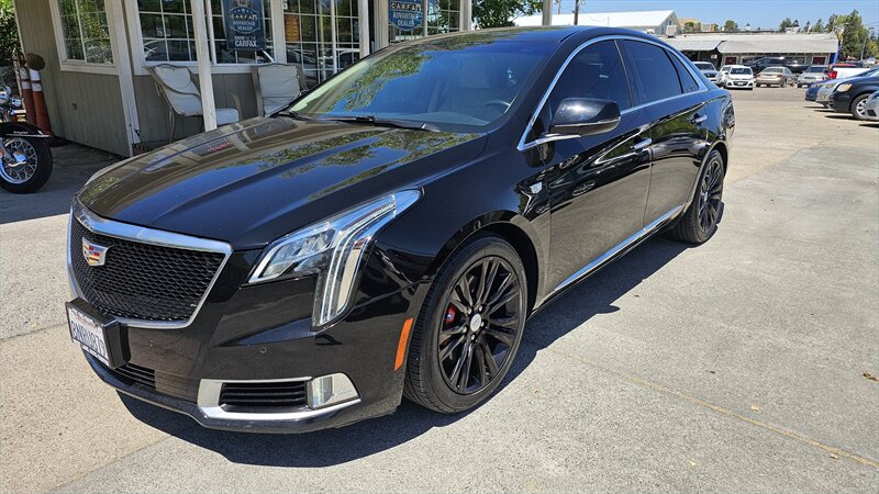 2018 Cadillac XTS Luxury - AWD - Photo 1 - Lakeport, CA 95453-5619