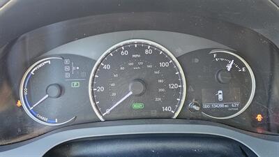2012 Lexus CT 200h Premium   - Photo 11 - Lakeport, CA 95453-5619