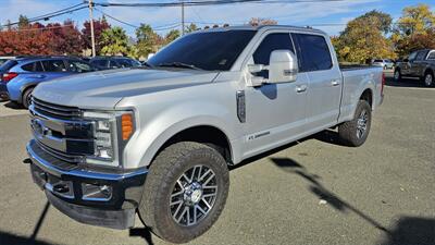 2017 Ford F-250 Super Duty Lariat   - Photo 1 - Lakeport, CA 95453-5619