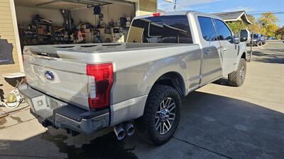 2017 Ford F-250 Super Duty Lariat   - Photo 3 - Lakeport, CA 95453-5619