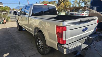 2017 Ford F-250 Super Duty Lariat   - Photo 4 - Lakeport, CA 95453-5619