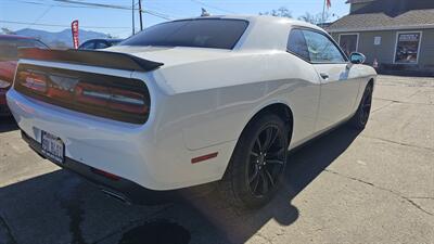 2016 Dodge Challenger SXT   - Photo 3 - Lakeport, CA 95453-5619