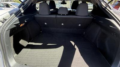 2018 Toyota C-HR XLE - Photo 7 - Lakeport, CA 95453-5619